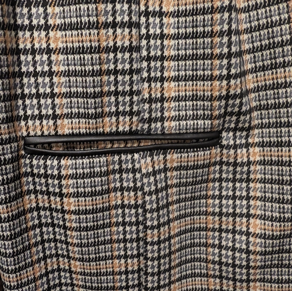 Apt. 9 Houndstooth Blazer in Black and Cream - Picture 2 of 5